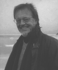 Bernard Cornwell photo